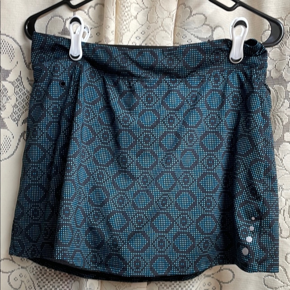 L L Bean Stylish Blue Patterned Skort